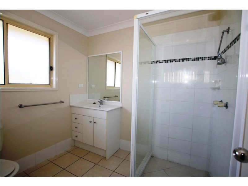 14 Pine Grove Drive, Crestmead QLD 4132