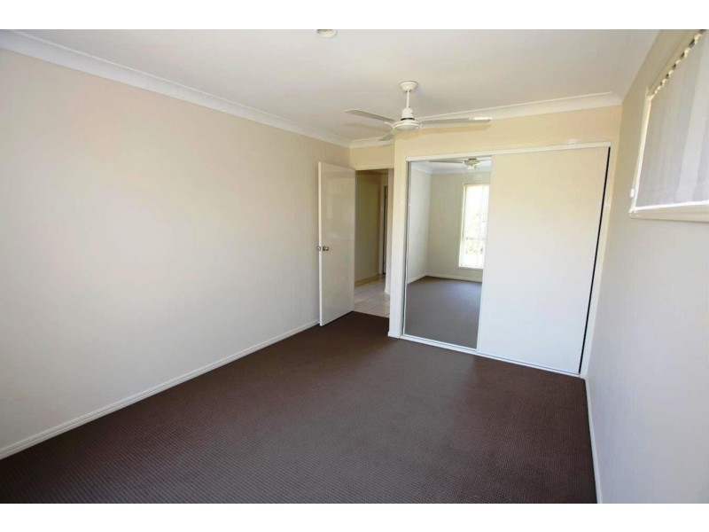 14 Pine Grove Drive, Crestmead QLD 4132