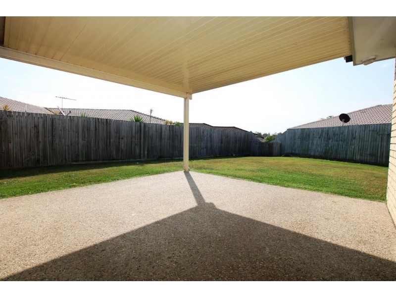 14 Pine Grove Drive, Crestmead QLD 4132