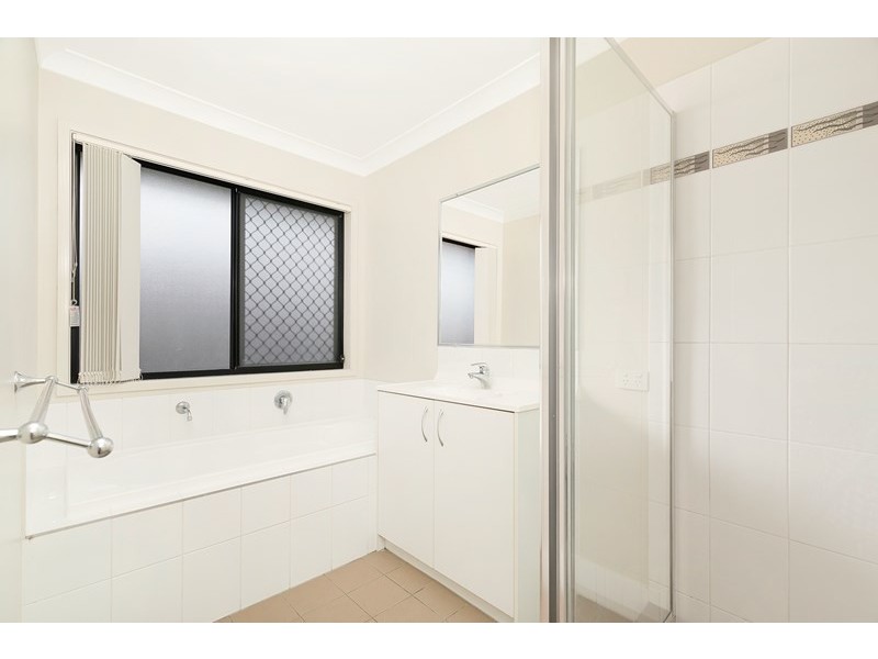 5 Serenity Court, Crestmead QLD 4132