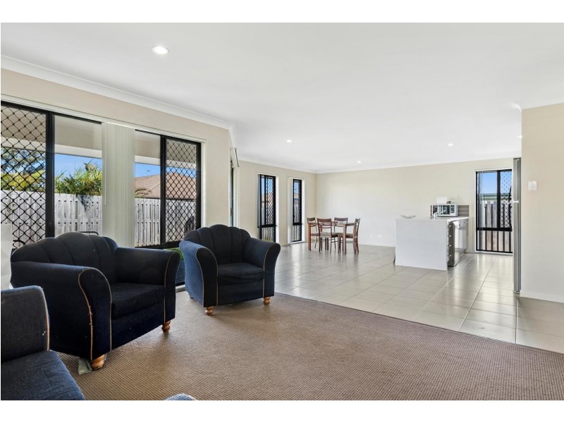 5 Skyline Circuit, Bahrs Scrub QLD 4207