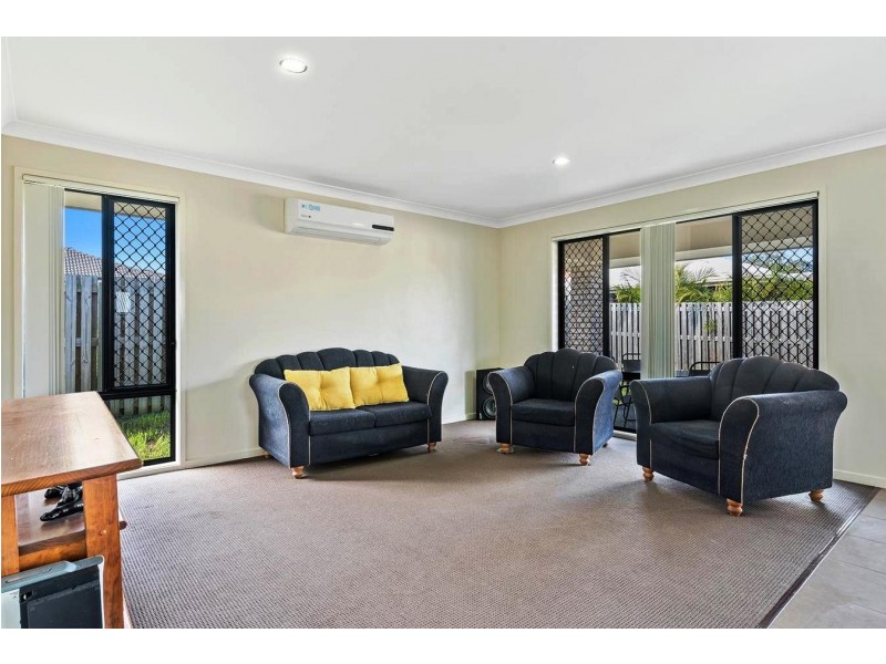5 Skyline Circuit, Bahrs Scrub QLD 4207