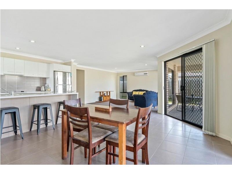5 Skyline Circuit, Bahrs Scrub QLD 4207