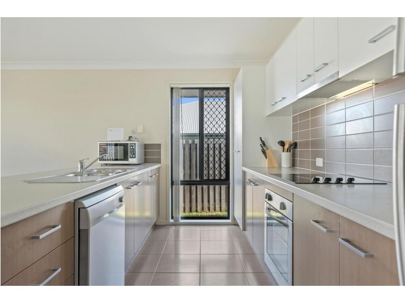 5 Skyline Circuit, Bahrs Scrub QLD 4207