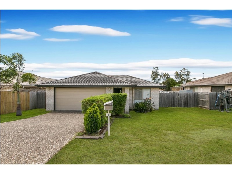 8 Serenity Court, Crestmead QLD 4132