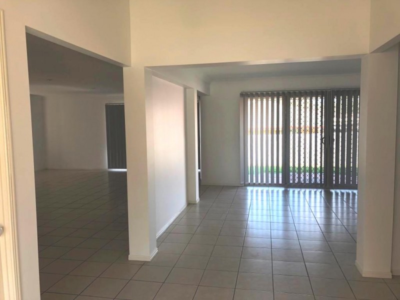 168 Lakeside Avenue, Springfield Lakes QLD 4300