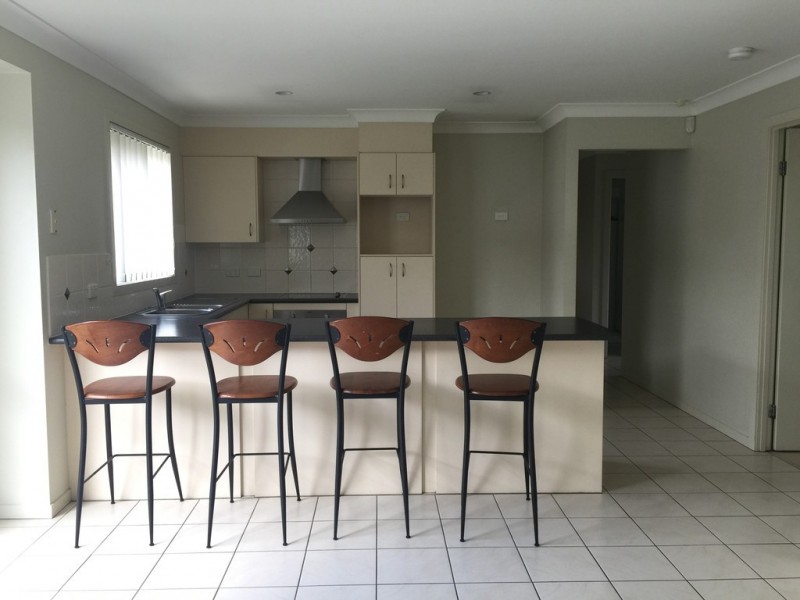 24 Blueberry Ash Court, Boronia Heights QLD 4124