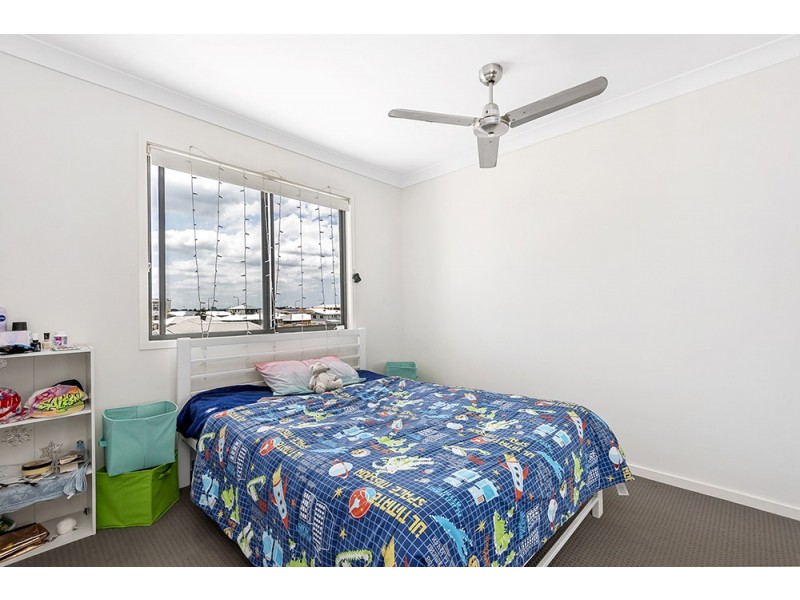 31 McGregor Place, Springfield Lakes QLD 4300