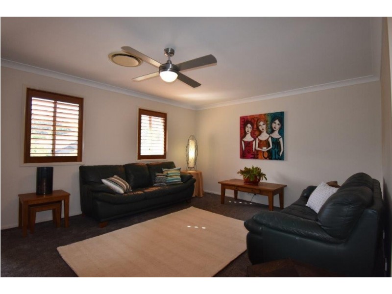 73 Oakview Circuit, Brookwater QLD 4300