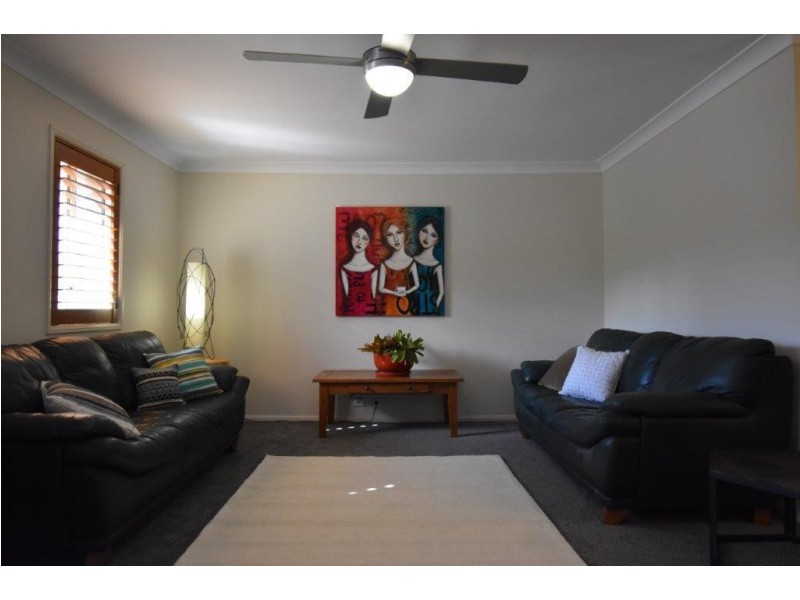 73 Oakview Circuit, Brookwater QLD 4300