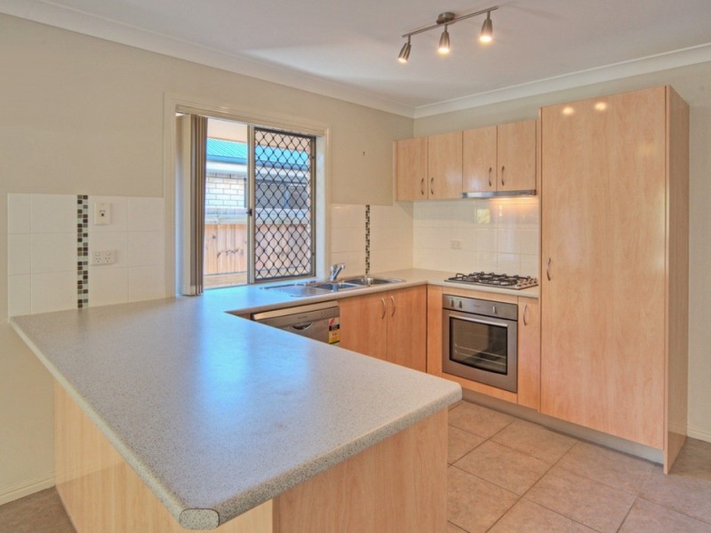 31 Riverside Crescent, Springfield Lakes QLD 4300