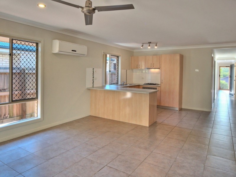 31 Riverside Crescent, Springfield Lakes QLD 4300