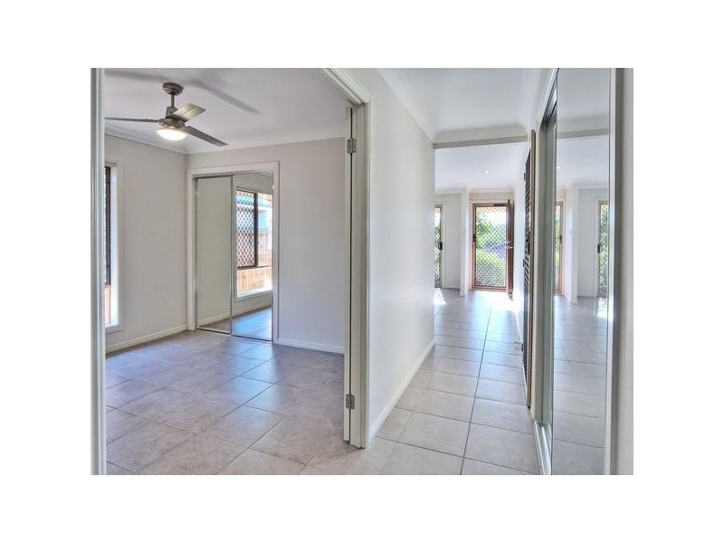 31 Riverside Crescent, Springfield Lakes QLD 4300