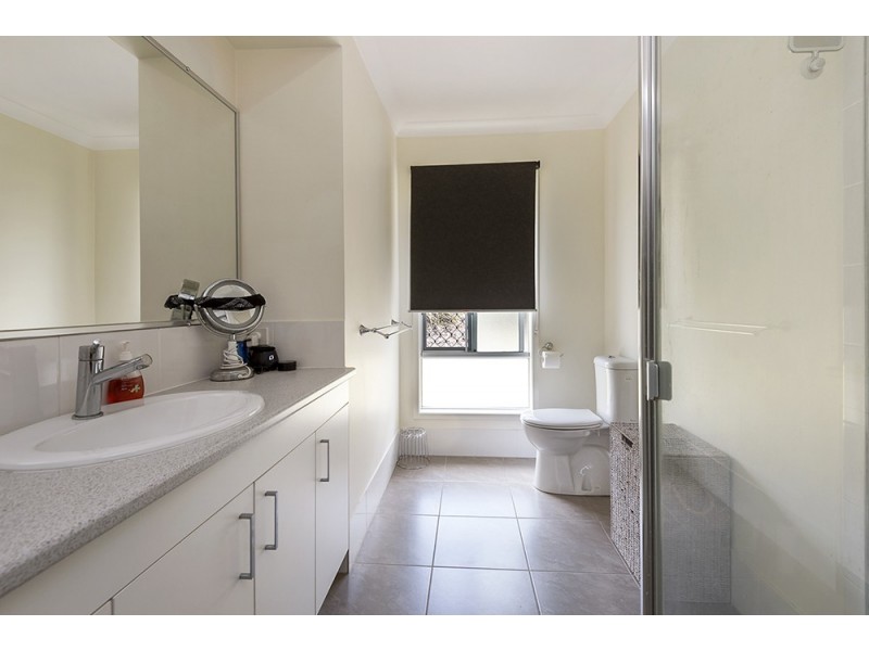 5 Romulus Circuit, Augustine Heights QLD 4300