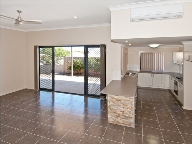 41 Outlook Drive, Waterford QLD 4133