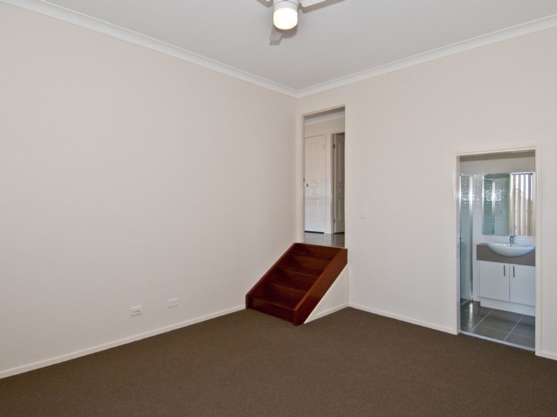 41 Outlook Drive, Waterford QLD 4133