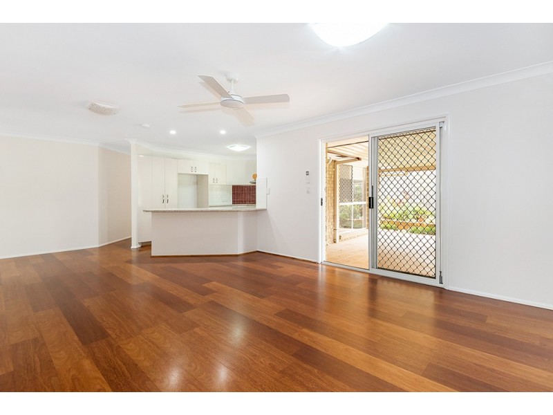 17 Ornata Place, Forest Lake QLD 4078