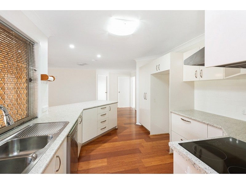 17 Ornata Place, Forest Lake QLD 4078