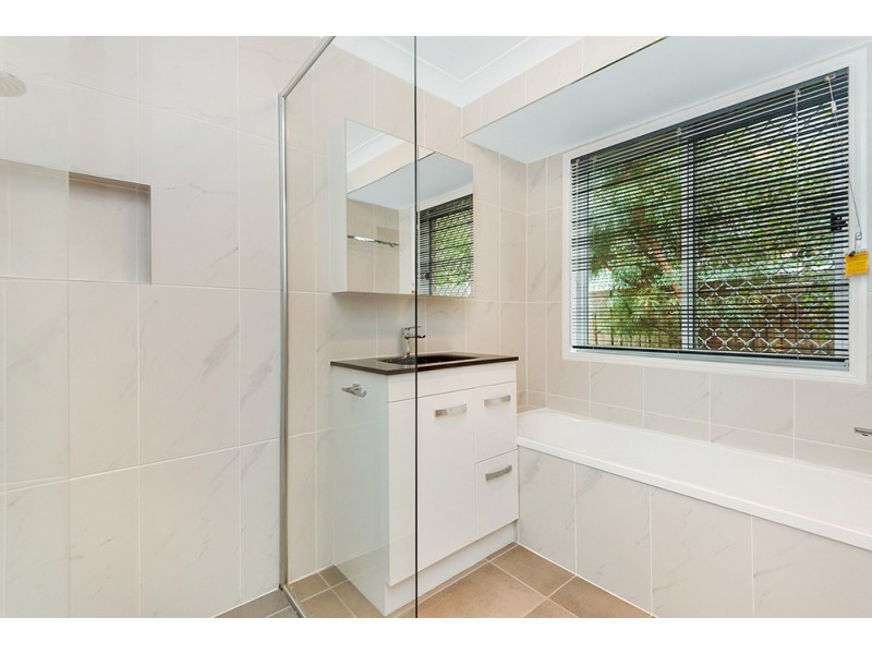 17 Ornata Place, Forest Lake QLD 4078