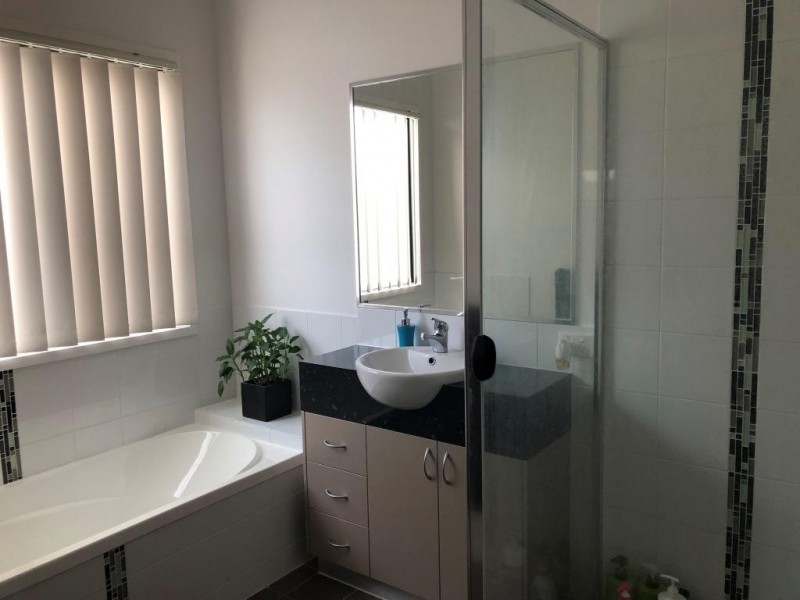 5 O’Reilly Crescent, Springfield Lakes QLD 4300