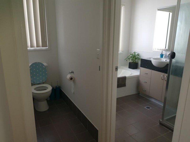 5 O’Reilly Crescent, Springfield Lakes QLD 4300