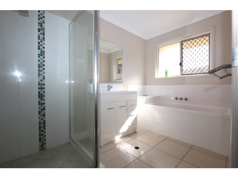 6 Fawood Court, Marsden QLD 4132