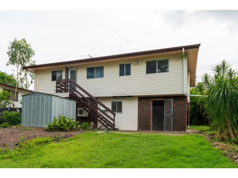 16 Oak Street, Bundamba QLD 4304