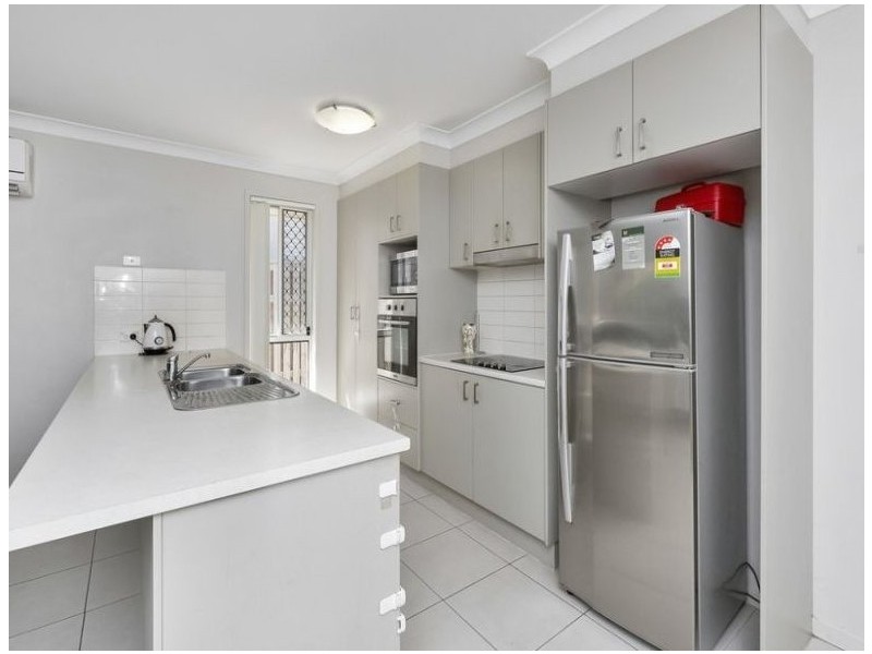 7 Rasmussen Crescent, Redbank Plains QLD 4301