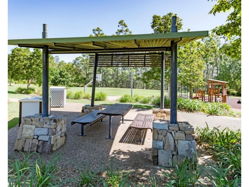 40 Silky Oak Drive, Brookwater QLD 4300