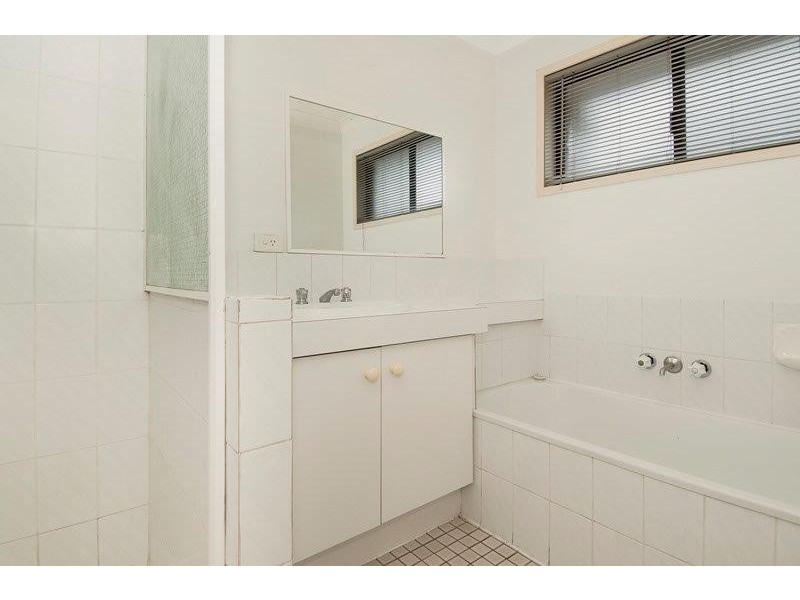 12 Alexander Road, Oxley QLD 4075