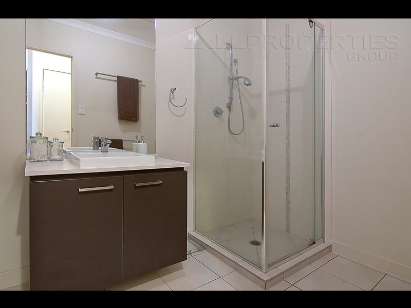 13 Riverside Crescent, Springfield Lakes QLD 4300
