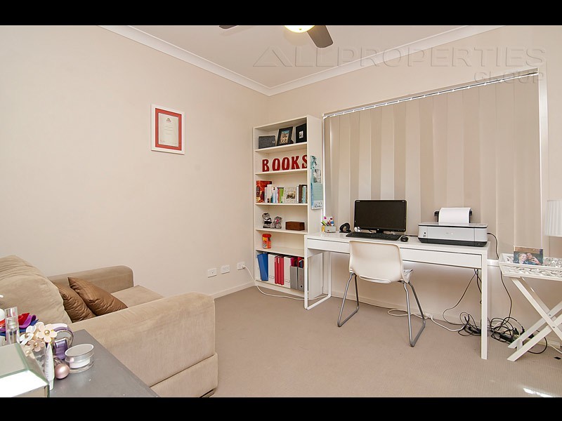 13 Riverside Crescent, Springfield Lakes QLD 4300
