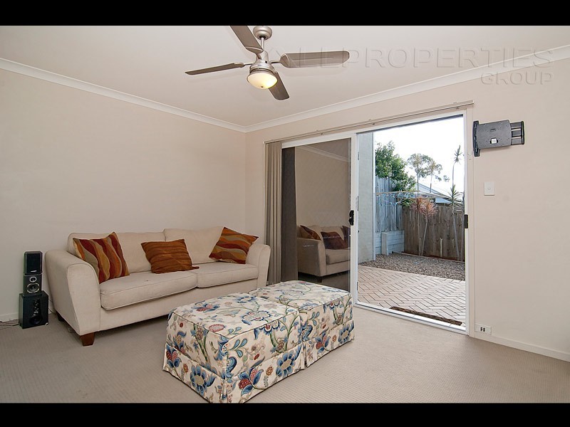 13 Riverside Crescent, Springfield Lakes QLD 4300