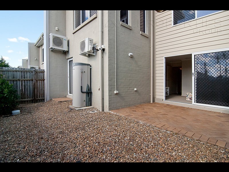 13 Riverside Crescent, Springfield Lakes QLD 4300
