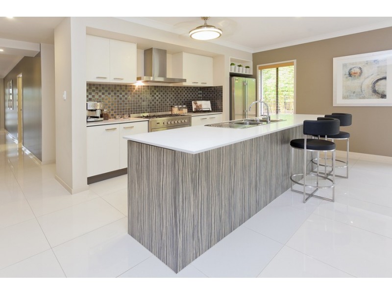 3 Brigid Boulevard, Augustine Heights QLD 4300