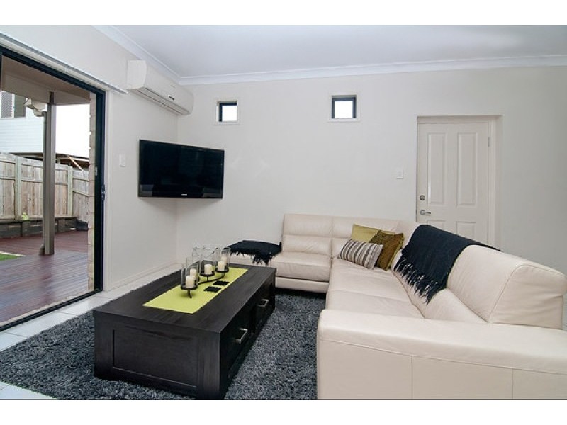 9 Glen Echo Street, Springfield Lakes QLD 4300