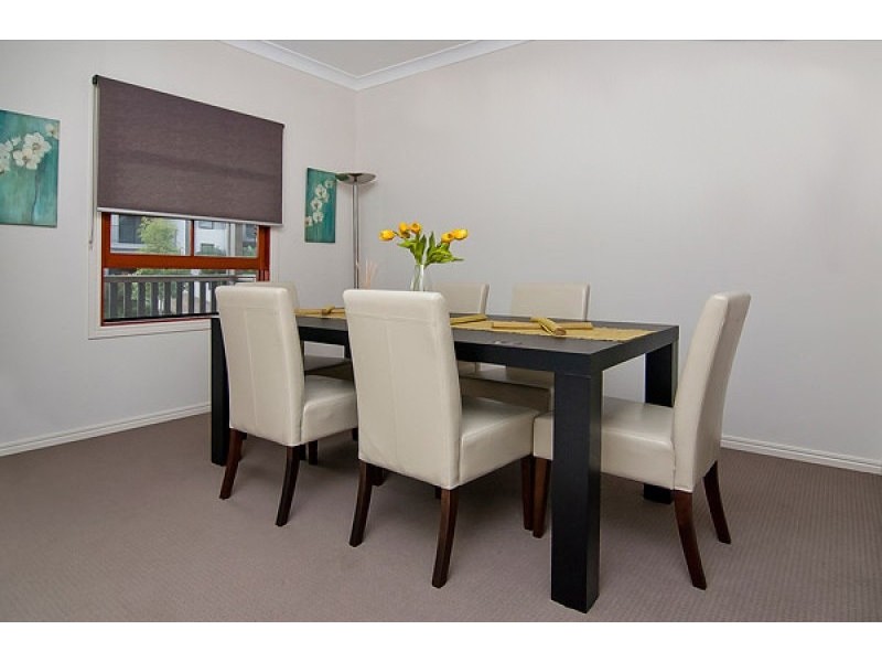 9 Glen Echo Street, Springfield Lakes QLD 4300