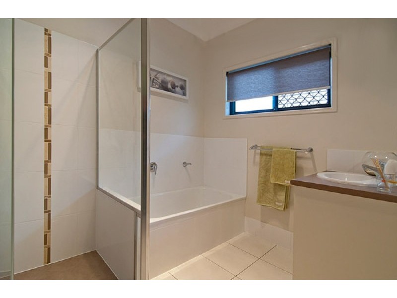 9 Glen Echo Street, Springfield Lakes QLD 4300