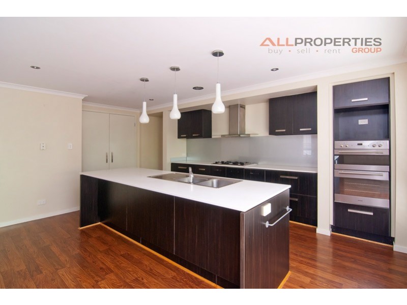 19 Driftwood Place, Springfield Lakes QLD 4300