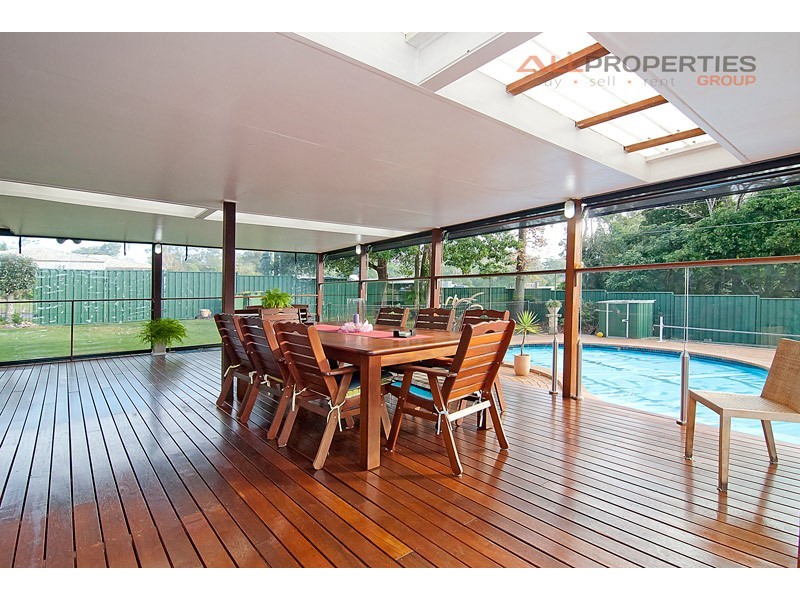 27 Ishmael Road, Camira QLD 4300