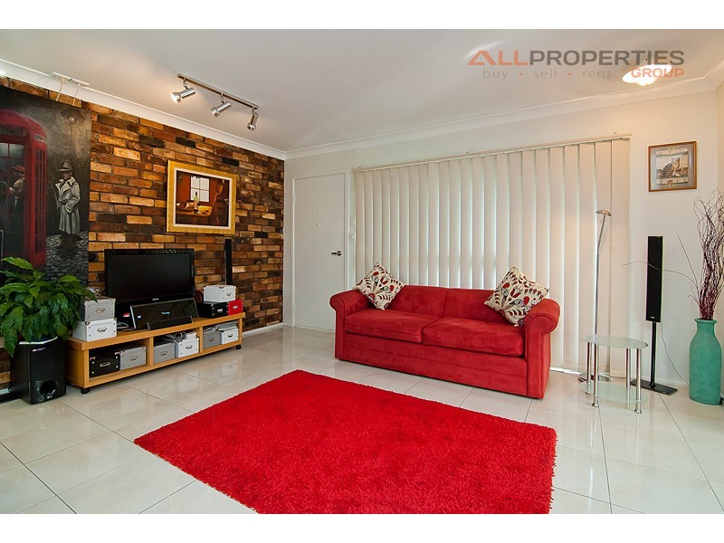 27 Ishmael Road, Camira QLD 4300
