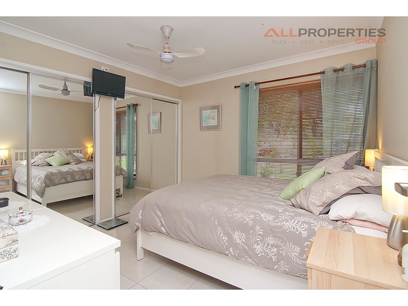 27 Ishmael Road, Camira QLD 4300