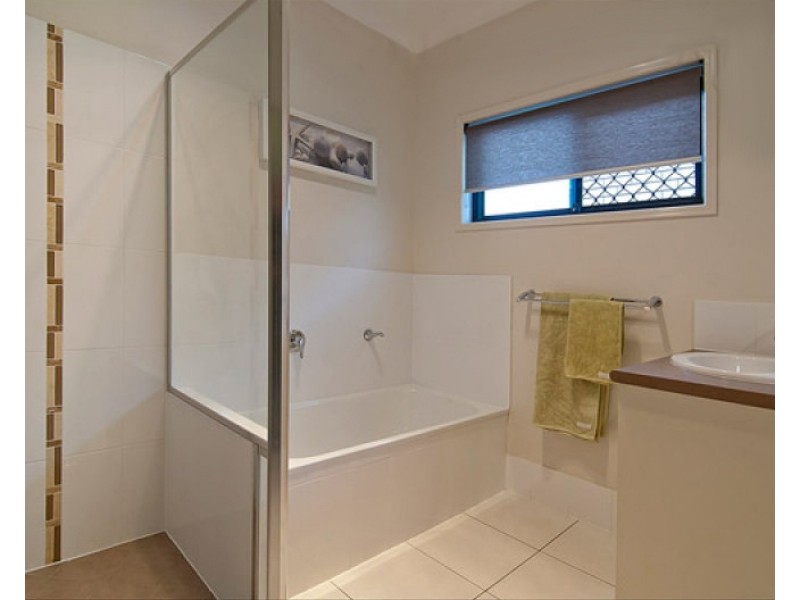 9 Glen Echo Street, Springfield Lakes QLD 4300