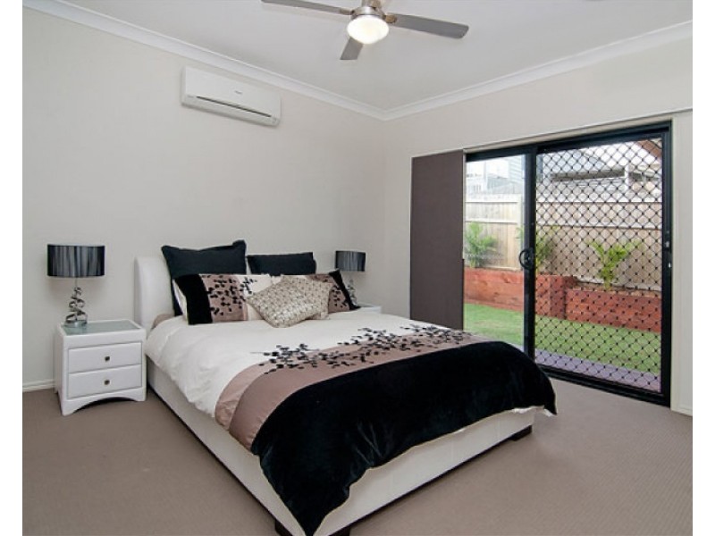 9 Glen Echo Street, Springfield Lakes QLD 4300