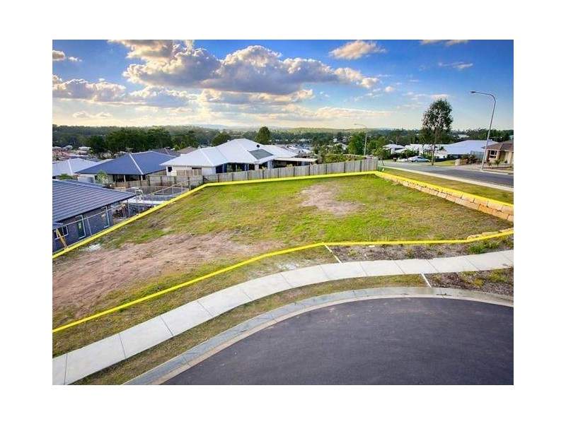 26 (Lot274) Patricius Place, Augustine Heights QLD 4300