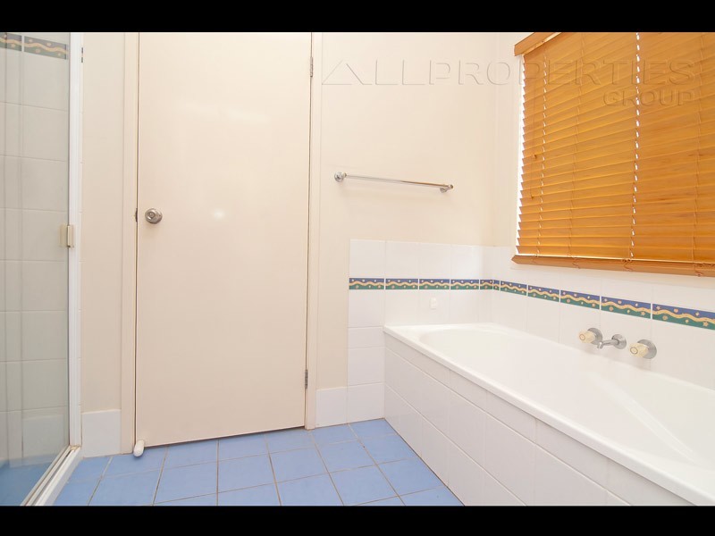 22 Lavender Street, Springfield Lakes QLD 4300