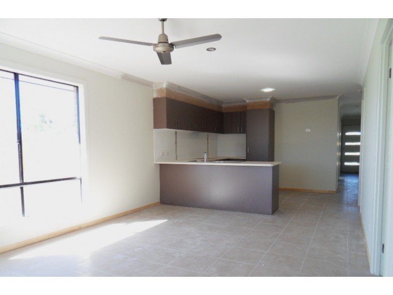 15 Hamersly Street, Redbank Plains QLD 4301