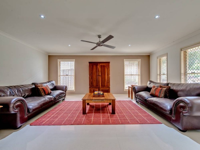 15 Mahogany Rise, Brookwater QLD 4300