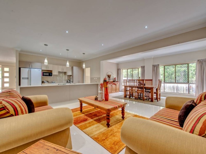15 Mahogany Rise, Brookwater QLD 4300