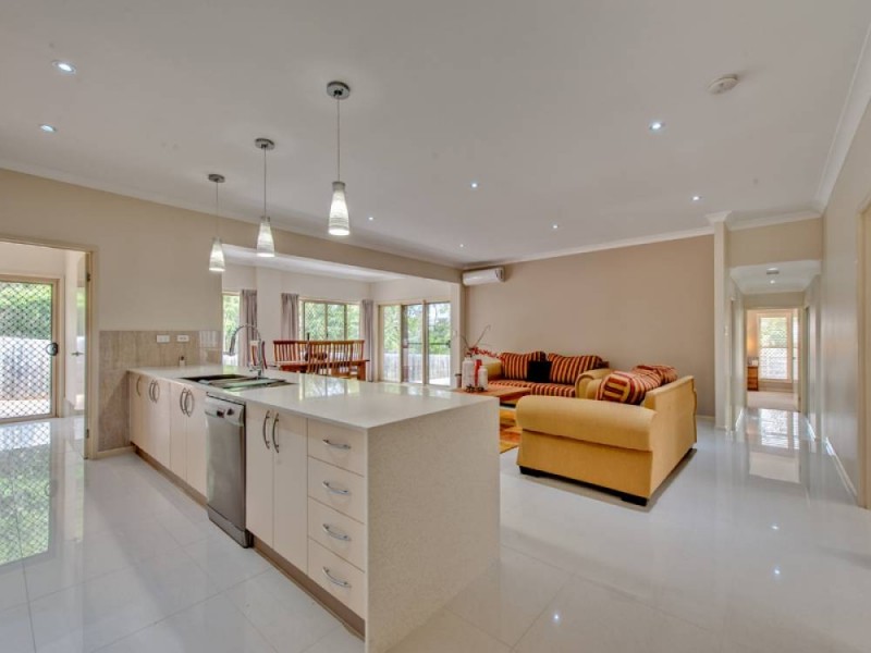 15 Mahogany Rise, Brookwater QLD 4300